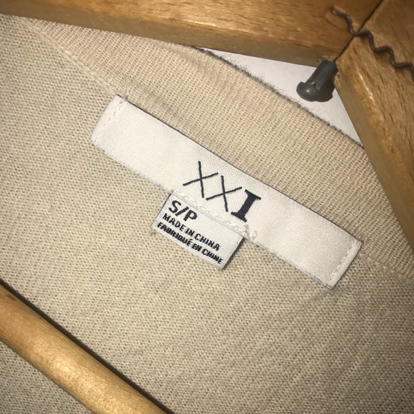 Cardigan - Picture 3 of 3